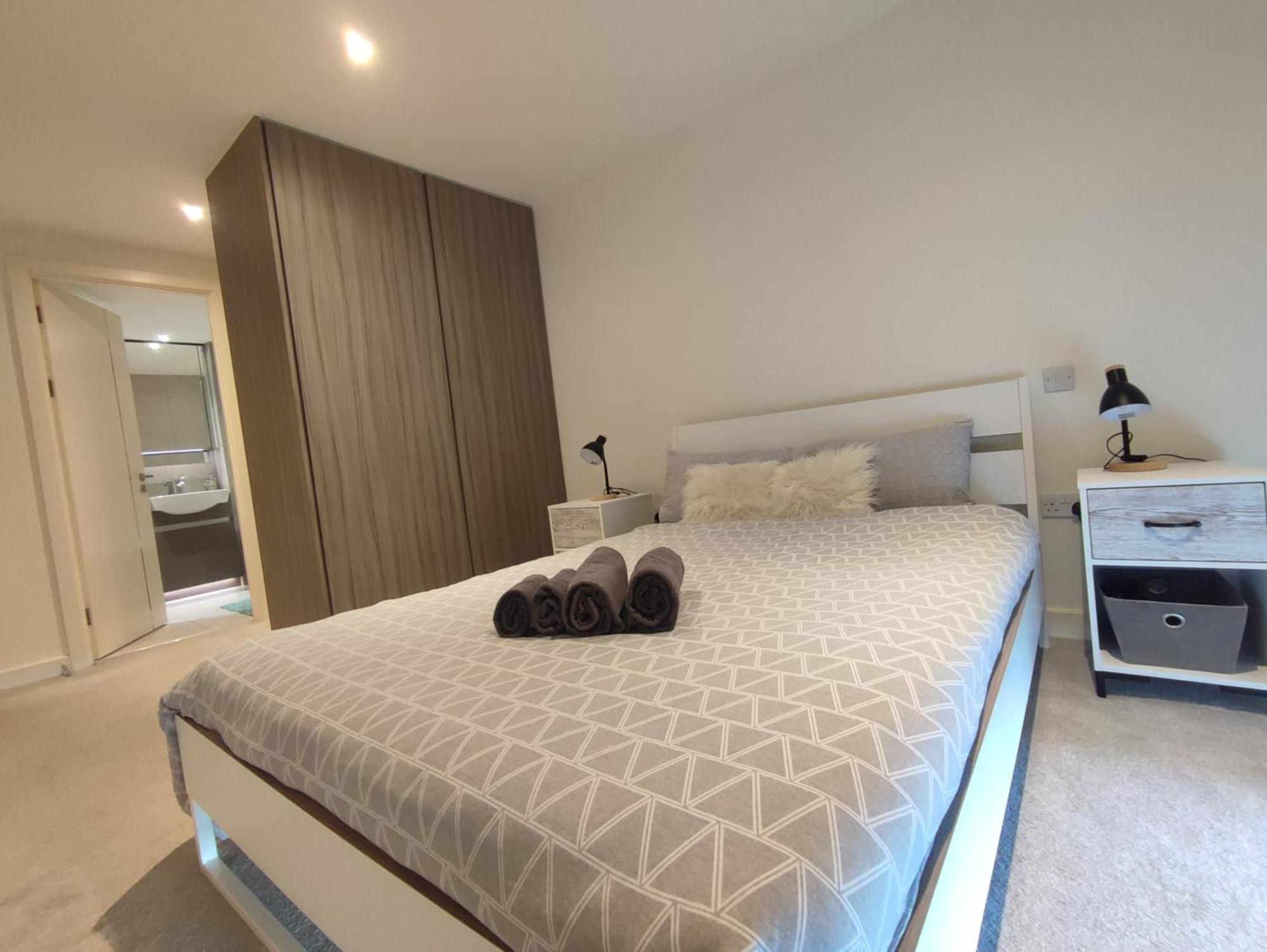 Luxury Riverside Apt With Easy Access To Central London, O2, Excel Centre And Parking Extérieur photo