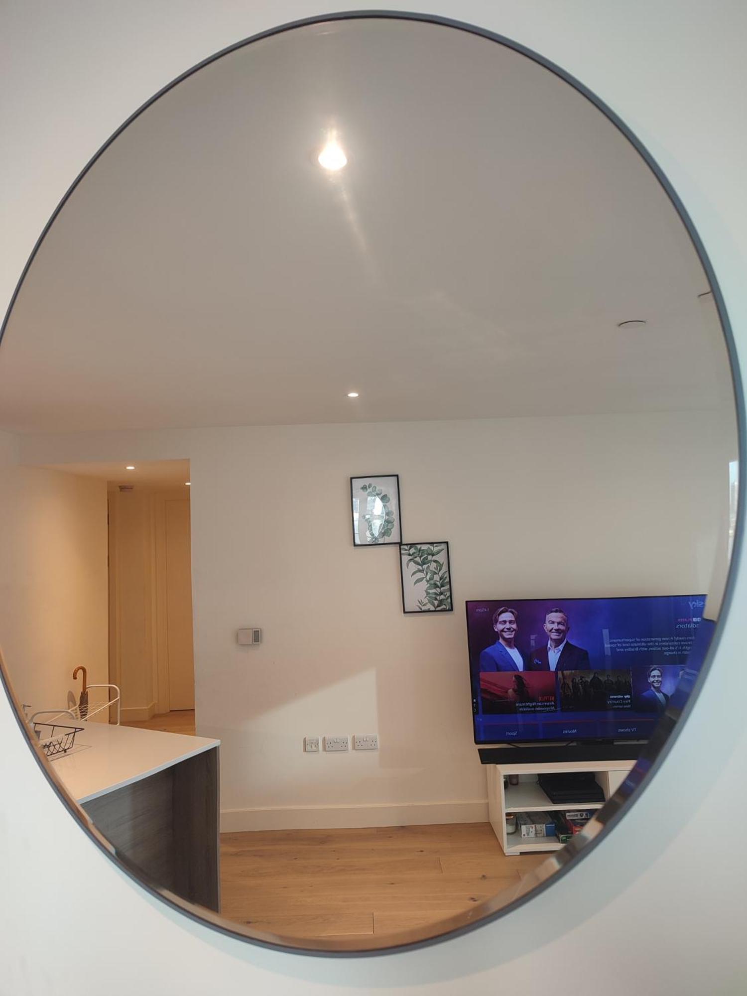 Luxury Riverside Apt With Easy Access To Central London, O2, Excel Centre And Parking Extérieur photo